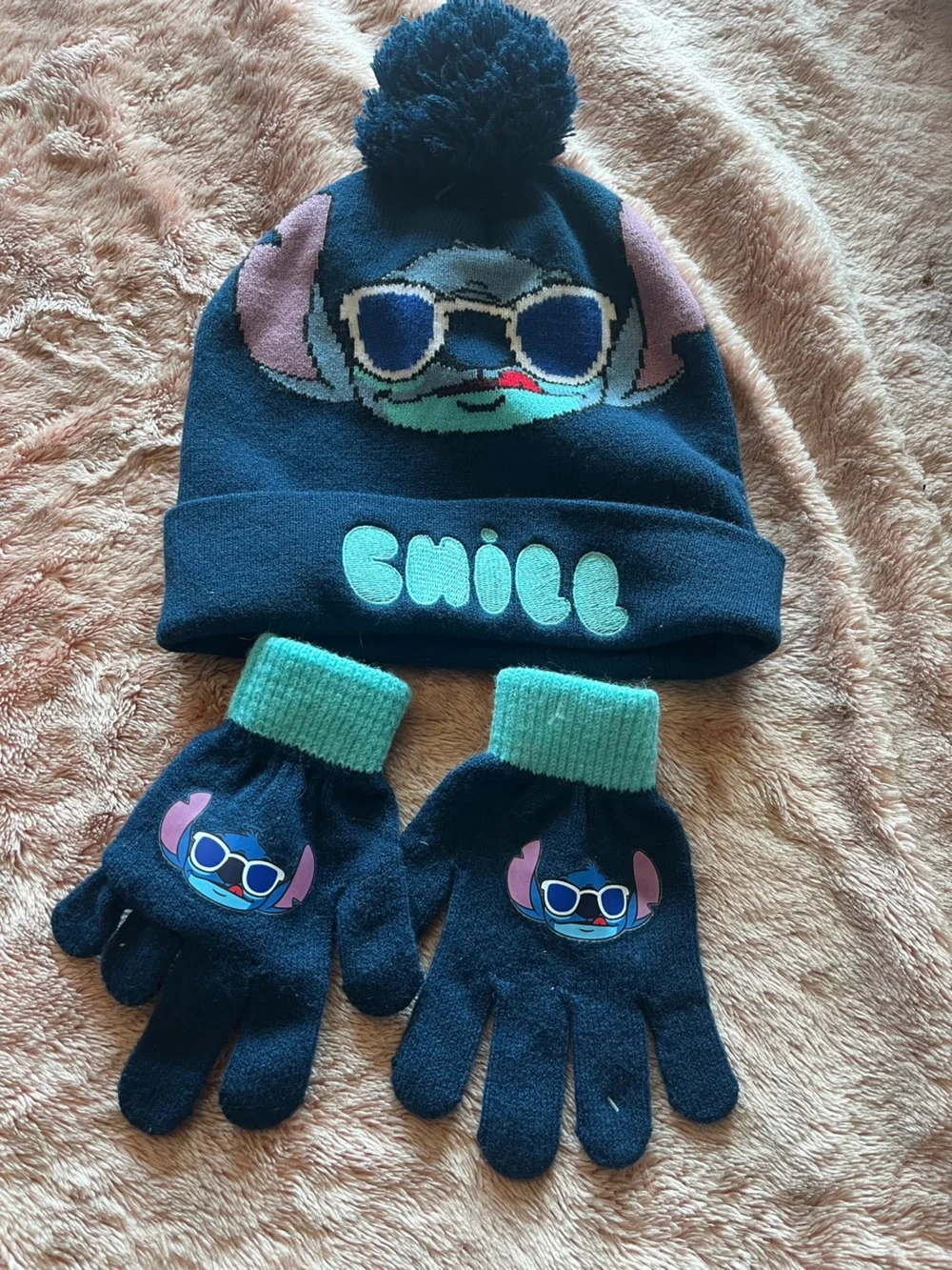 Kids lilo & stitch hat and glove set